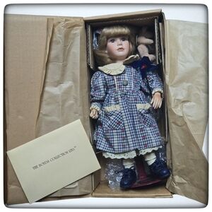 Vintage Boyds Collection Doll Leah 14" Porcelain #4811